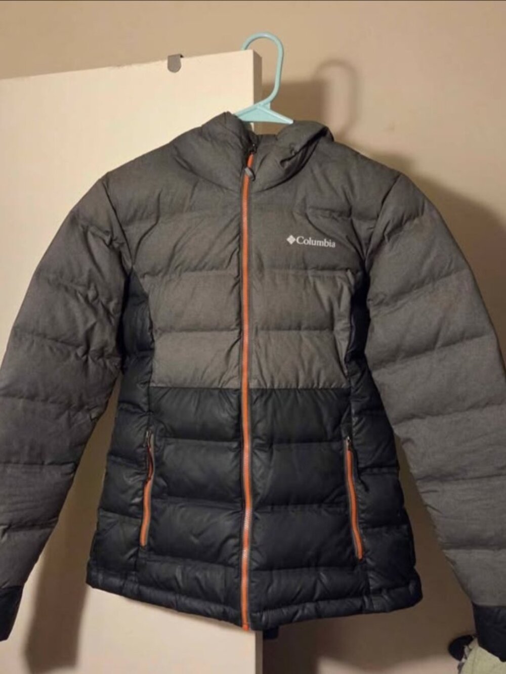 Womens Columbia insulated puffer jacket size small
